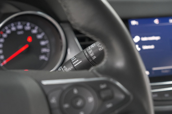 Opel Crossland 110 Turbo Business Elegance | Camera | Dodehoekdetectie | Navigatie | Apple Carplay