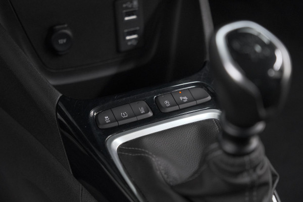 Opel Crossland 110 Turbo Business Elegance | Camera | Dodehoekdetectie | Navigatie | Apple Carplay