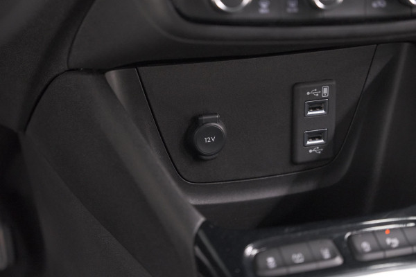 Opel Crossland 110 Turbo Business Elegance | Camera | Dodehoekdetectie | Navigatie | Apple Carplay