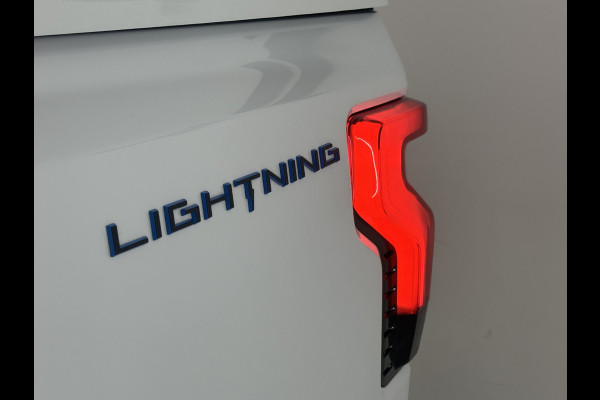 Ford USA F-150 LIGHTNING Lariat