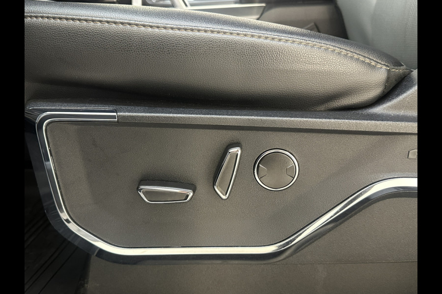 Ford USA F-150 LIGHTNING Lariat