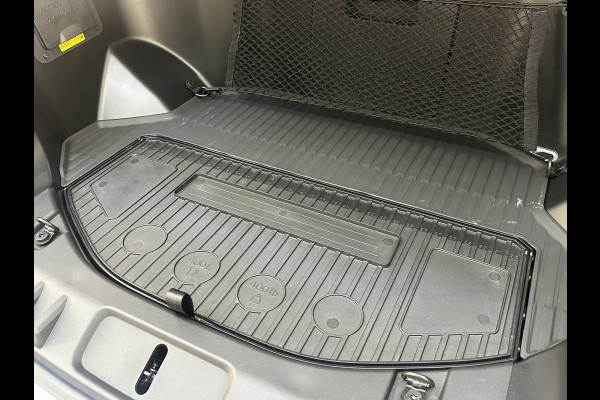 Ford USA F-150 LIGHTNING Lariat