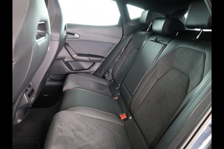 CUPRA Formentor 1.5 TSI e-Hybrid VZ Performance 272PK | 19 Inch | Panoramadak | DCC | ACC | Elektrisch verstelbare voorstoel | Keyless Entry | Achteruitrijcamera |