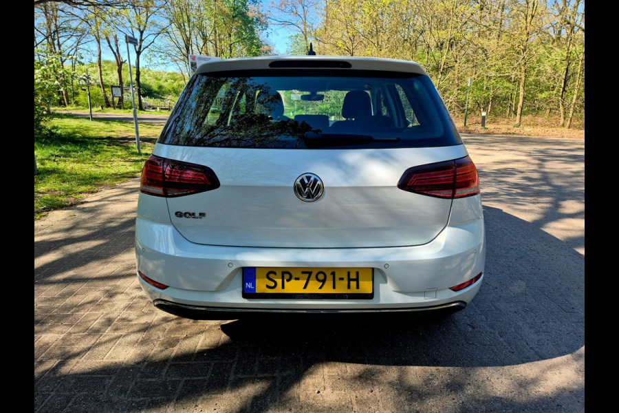 Volkswagen Golf 1.0 TSI Comfortline / Navigatie / Climate Control