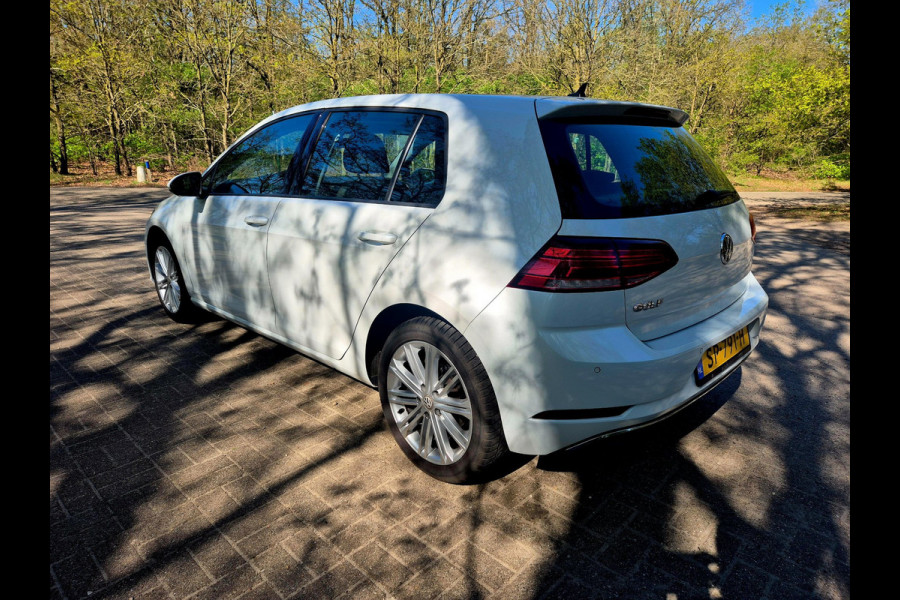 Volkswagen Golf 1.0 TSI Comfortline / Navigatie / Climate Control