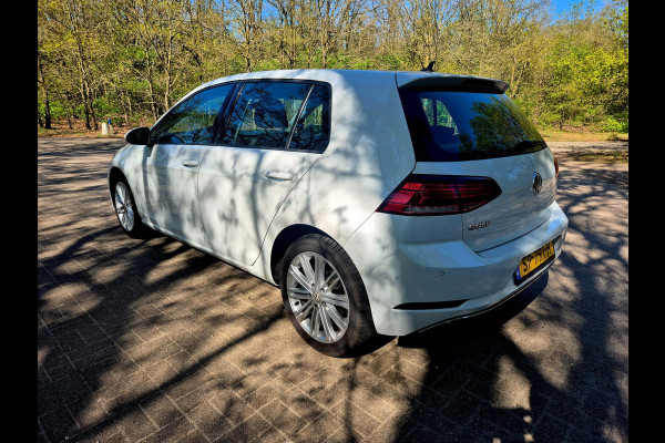Volkswagen Golf 1.0 TSI Comfortline / Navigatie / Climate Control