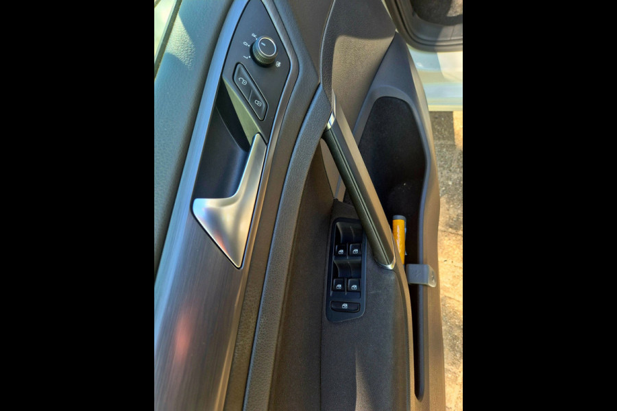 Volkswagen Golf 1.0 TSI Comfortline / Navigatie / Climate Control