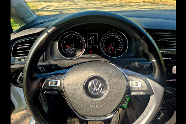 Volkswagen Golf 1.0 TSI Comfortline / Navigatie / Climate Control