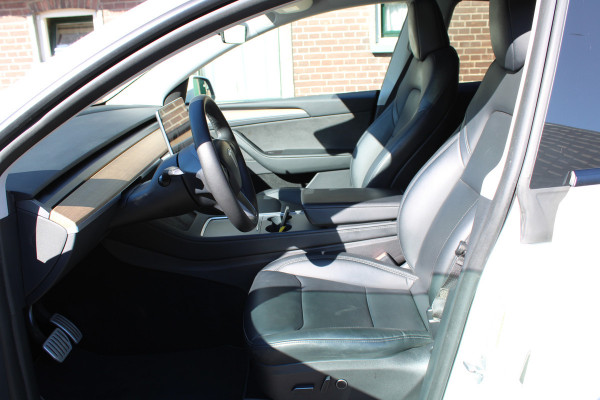 Tesla Model Y PERFORMANCE AWD 75 kWh SOh 92,4% PANO LEER AUTOPILOT 87000KM!!!