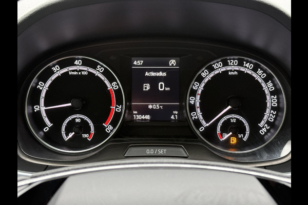 Škoda Fabia Combi BWJ 2021 | 1.0 TSI 96PK Active | AIRCO | CAMERA A | CARPLAY | CRUISE | PDC | LMV | MULTI FUNC STUUR | MISTLAMPEN