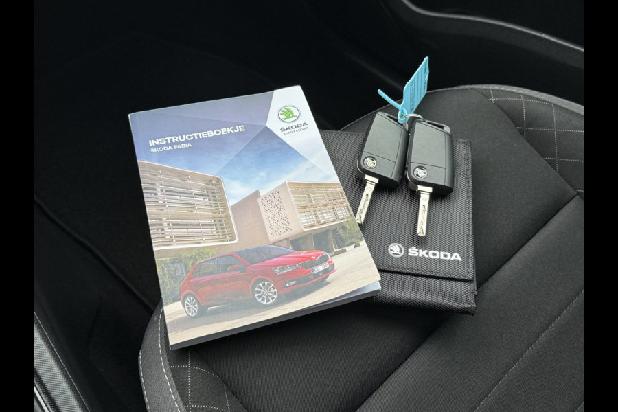 Škoda Fabia Combi BWJ 2021 | 1.0 TSI 96PK Active | AIRCO | CAMERA A | CARPLAY | CRUISE | PDC | LMV | MULTI FUNC STUUR | MISTLAMPEN