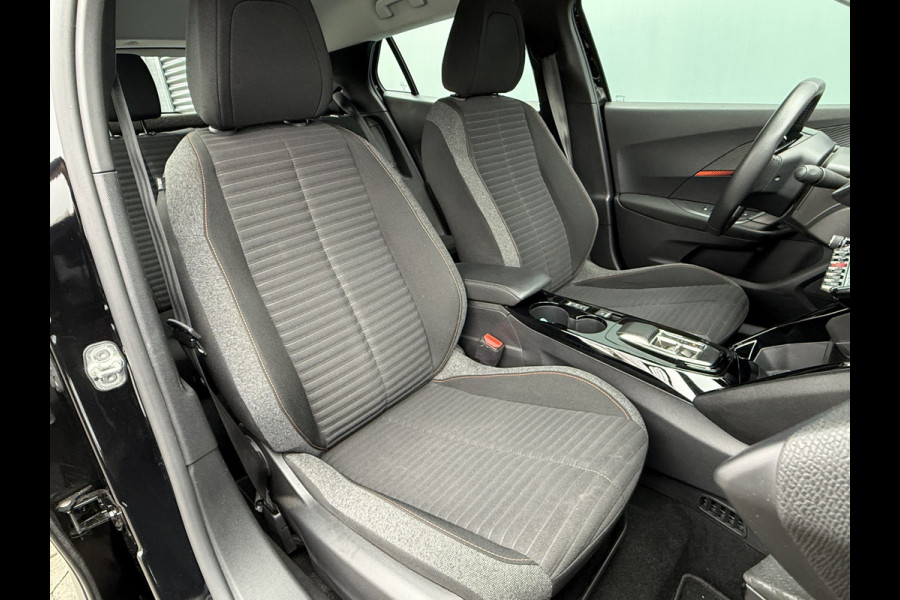 Peugeot e-2008 BWJ 2022 | 136PK EV Active SOH90% Pack 50 kWh | CLIMA | CAMERA | CARPLAY | NAVI | CRUISE | LMV |