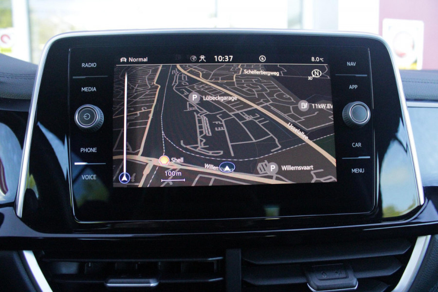 Volkswagen T-Roc Cabrio 1.5 TSI 150PK AUTOMAAT R-LINE BLACK STYLE | AFNEEMBARE TREKHAAK | ACHTERUITRIJCAMERA | NAVIGATIE  | IQ LIGHT MATRIX KOPLAMPEN | DAB+ RADIO | DRAADLOOS APPLE CARPLAY/ANDROID AUTO | ADAPTIVE CRUISE CONTROL | STOEL/STUUR VERWARMING | 18" LICHTMETALEN VELGEN BLACK | PARKEERSENSOREN VOOR + ACHTER | VIRTUAL COCKPIT | DODEHOEK DETECTIE | R-LINE BEKLEDING | DAB+ RADIO |