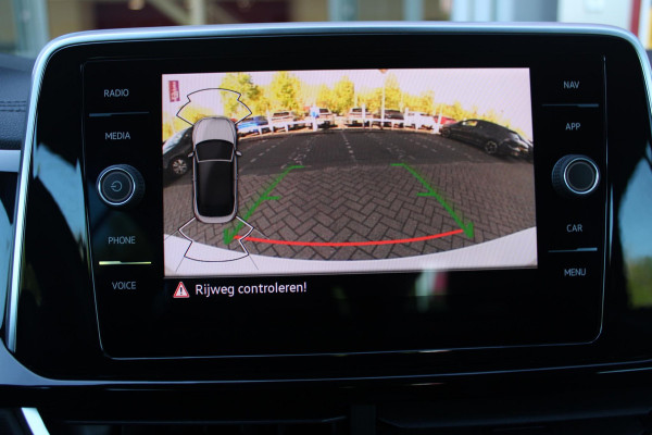 Volkswagen T-Roc Cabrio 1.5 TSI 150PK AUTOMAAT R-LINE BLACK STYLE | AFNEEMBARE TREKHAAK | ACHTERUITRIJCAMERA | NAVIGATIE  | IQ LIGHT MATRIX KOPLAMPEN | DAB+ RADIO | DRAADLOOS APPLE CARPLAY/ANDROID AUTO | ADAPTIVE CRUISE CONTROL | STOEL/STUUR VERWARMING | 18" LICHTMETALEN VELGEN BLACK | PARKEERSENSOREN VOOR + ACHTER | VIRTUAL COCKPIT | DODEHOEK DETECTIE | R-LINE BEKLEDING | DAB+ RADIO |