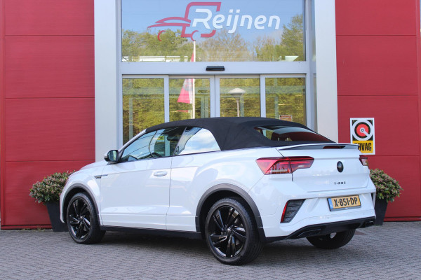 Volkswagen T-Roc Cabrio 1.5 TSI 150PK AUTOMAAT R-LINE BLACK STYLE | AFNEEMBARE TREKHAAK | ACHTERUITRIJCAMERA | NAVIGATIE  | IQ LIGHT MATRIX KOPLAMPEN | DAB+ RADIO | DRAADLOOS APPLE CARPLAY/ANDROID AUTO | ADAPTIVE CRUISE CONTROL | STOEL/STUUR VERWARMING | 18" LICHTMETALEN VELGEN BLACK | PARKEERSENSOREN VOOR + ACHTER | VIRTUAL COCKPIT | DODEHOEK DETECTIE | R-LINE BEKLEDING | DAB+ RADIO |