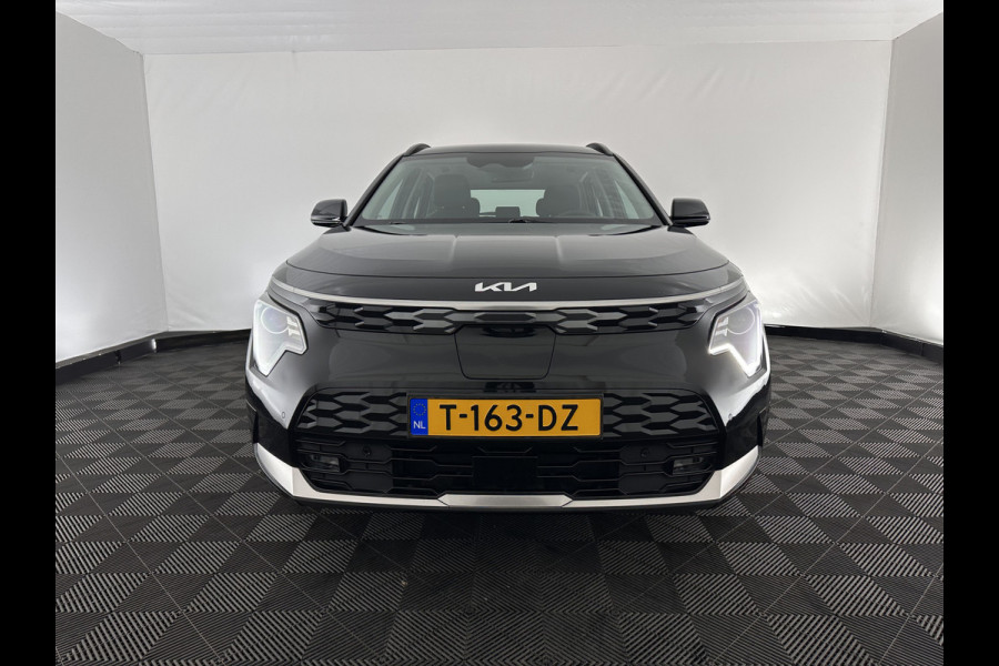 Kia Niro EV DynamicLine 64.8 kWh [ 3-Fase ] {SOH-100%} (INCL.BTW) *LEATHER-FABRIC | ADAPTIVE-CRUISE | DIGI-COCKPIT | KEYLESS | CAMERA | DAB | COMFORT-SEATS | SHIFT-PADDLES | ECC | PDC | 17''ALU*