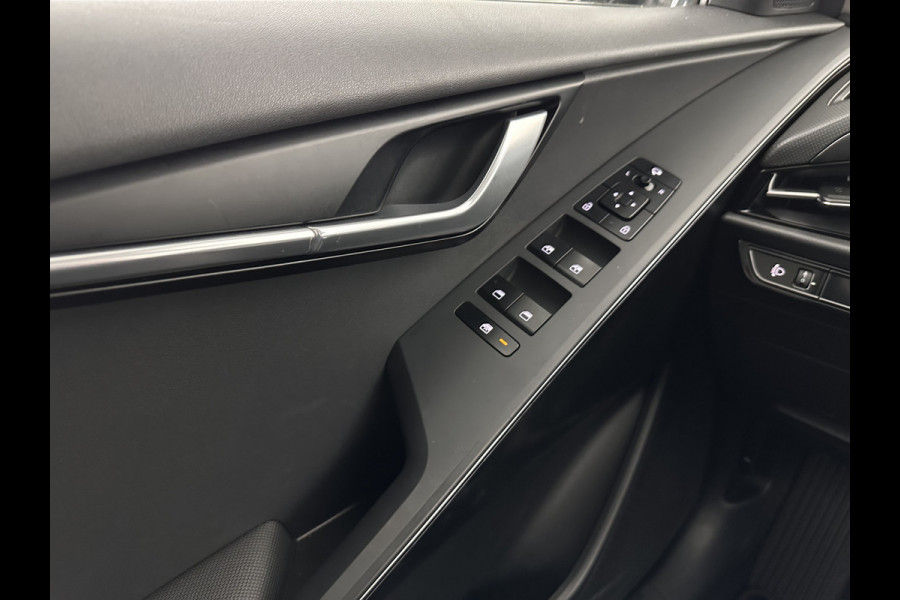 Kia Niro EV DynamicLine 64.8 kWh [ 3-Fase ] {SOH-100%} (INCL.BTW) *LEATHER-FABRIC | ADAPTIVE-CRUISE | DIGI-COCKPIT | KEYLESS | CAMERA | DAB | COMFORT-SEATS | SHIFT-PADDLES | ECC | PDC | 17''ALU*