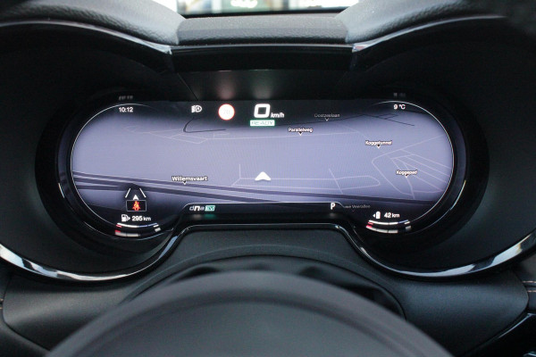 Alfa Romeo Tonale 1.3T PHEV 280PK SPRINT | ADAPTIVE CRUISE CONTROL | LED MATRIX KOPLAMPEN | STOEL/STUUR VERWARMING | PARKEERSENSOREN VOOR + ACHTER | ACHTERUITRIJ CAMERA | DRAADLOZE APPLE CARPLAY/ANDROID AUTO | NAVIGATIE | CLIMATE CONTROL | DRAADLOZE TELEFOONLADER |
