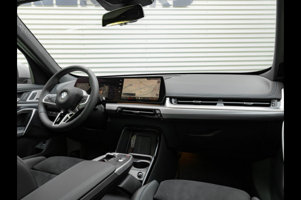 BMW X1 sDrive18i M-Sport - Pano - Memoryzetel - Trekhaak - Harman Kardon