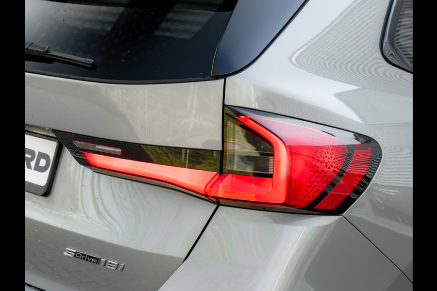 BMW X1 sDrive18i M-Sport - Pano - Memoryzetel - Trekhaak - Harman Kardon