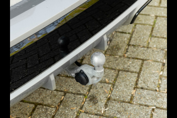 BMW X1 sDrive18i M-Sport - Pano - Memoryzetel - Trekhaak - Harman Kardon