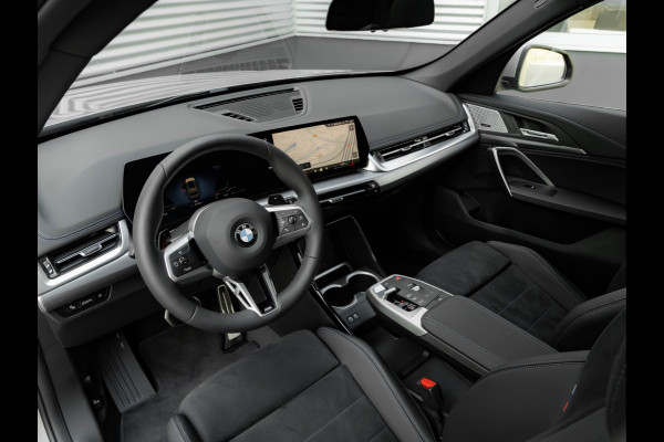 BMW X1 sDrive18i M-Sport - Pano - Memoryzetel - Trekhaak - Harman Kardon