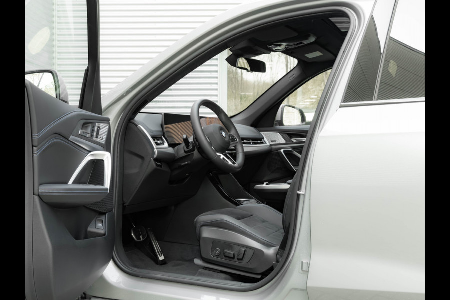 BMW X1 sDrive18i M-Sport - Pano - Memoryzetel - Trekhaak - Harman Kardon