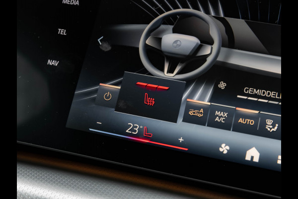 BMW X1 sDrive18i M-Sport - Pano - Memoryzetel - Trekhaak - Harman Kardon