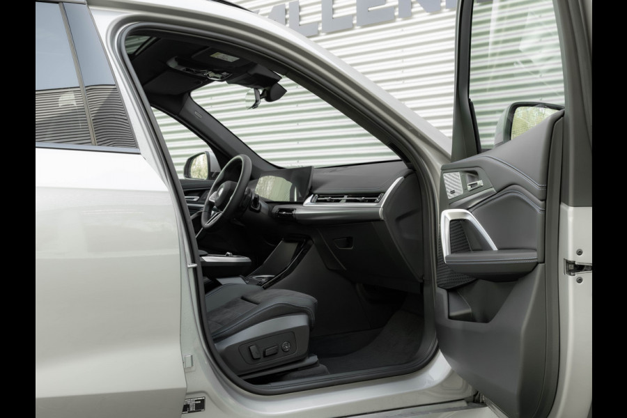 BMW X1 sDrive18i M-Sport - Pano - Memoryzetel - Trekhaak - Harman Kardon