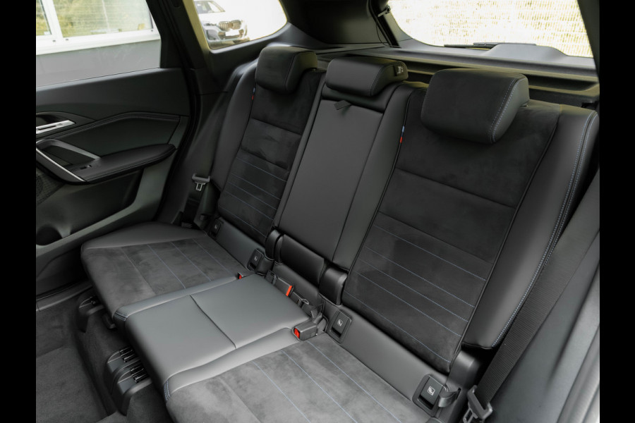 BMW X1 sDrive18i M-Sport - Pano - Memoryzetel - Trekhaak - Harman Kardon