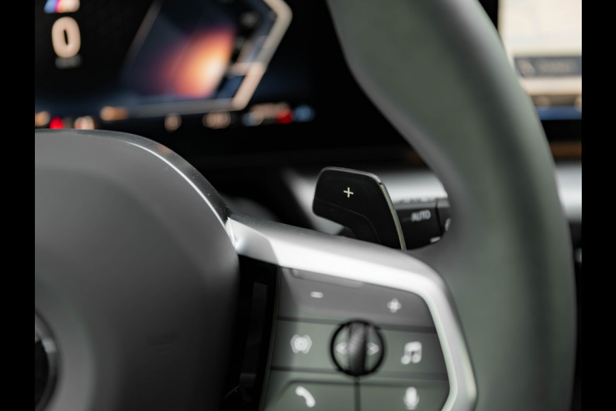 BMW X1 sDrive18i M-Sport - Pano - Memoryzetel - Trekhaak - Harman Kardon