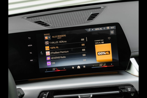 BMW X1 sDrive18i M-Sport - Pano - Memoryzetel - Trekhaak - Harman Kardon