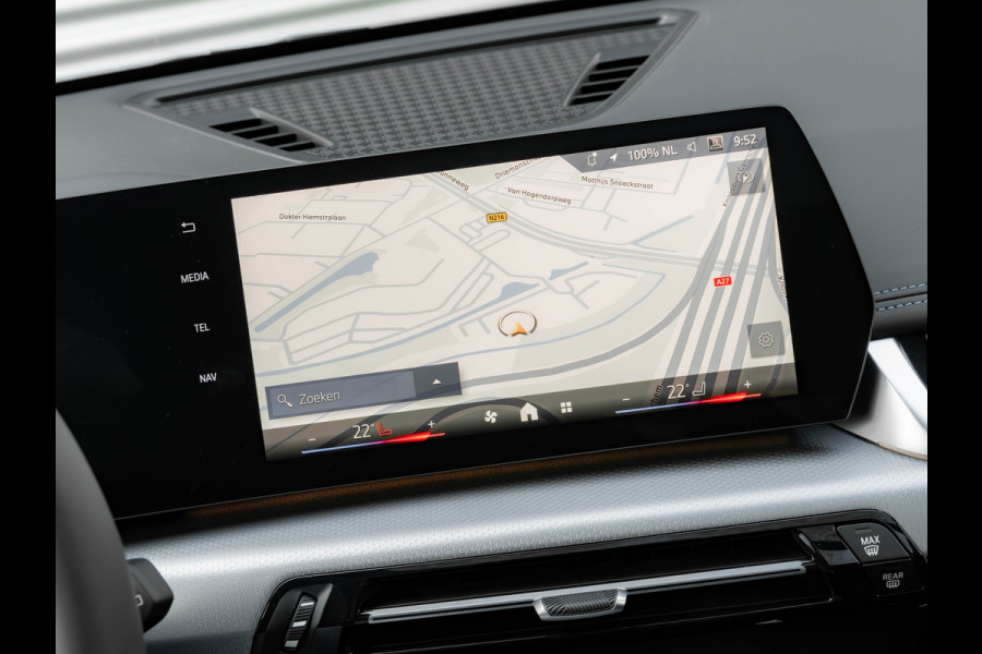 BMW X1 sDrive18i M-Sport - Pano - Memoryzetel - Trekhaak - Harman Kardon