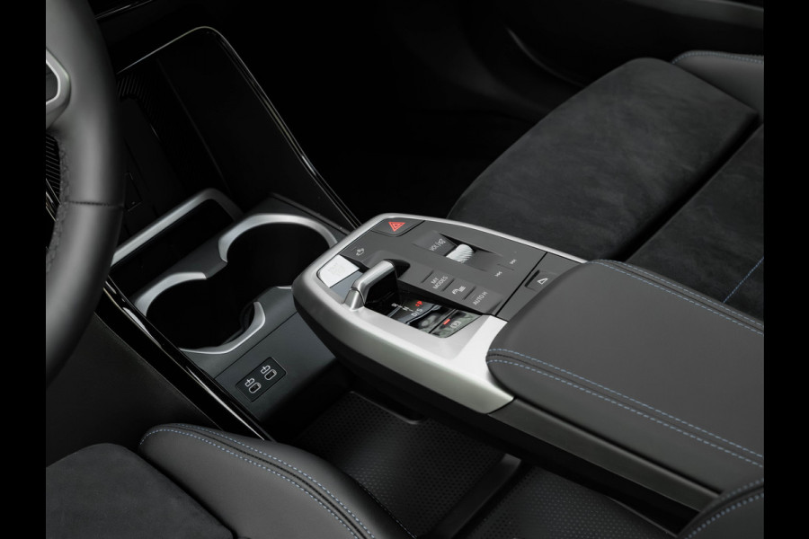 BMW X1 sDrive18i M-Sport - Pano - Memoryzetel - Trekhaak - Harman Kardon