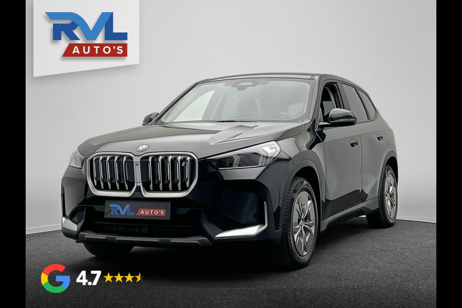 BMW iX1 XDrive30 Launch Edition 67 kWh | Carplay | SOH 99.6% | Leder | Harman/Kardon | Head-up display | Camera |