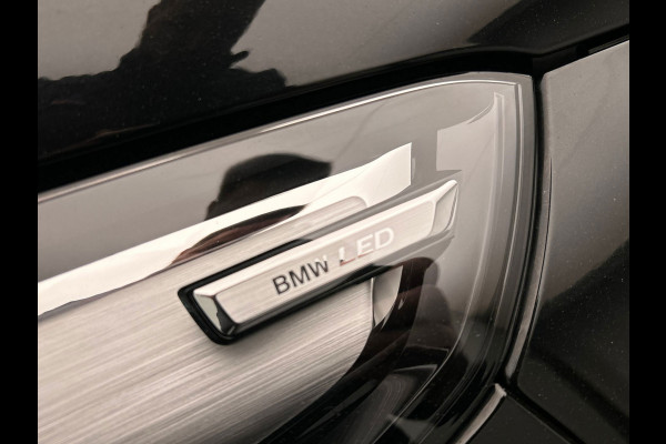 BMW iX1 XDrive30 Launch Edition 67 kWh | Carplay | SOH 99.6% | Leder | Harman/Kardon | Head-up display | Camera |