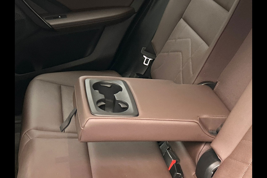 BMW iX1 XDrive30 Launch Edition 67 kWh | Carplay | SOH 99.6% | Leder | Harman/Kardon | Head-up display | Camera |