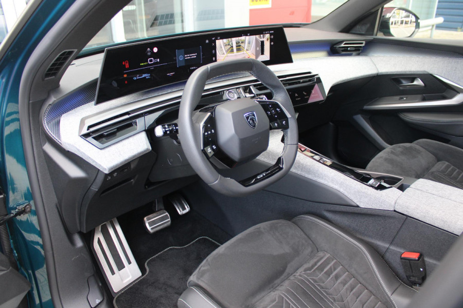 Peugeot E-5008 LAUNCH EDITION GT 325PK Dual Motor 73 kWh | PANORAMA SCHUIF / KANTELDAK | LEDEREN BEKLEDING NAPPA | ELEKTRISCH VERSTELBARE VOOR STOELEN, MET GEHEUGENFUNCTIE OP BESTUURDERSSTOEL | STOEL VERWARMING | STOEL MASAGE | ACHTERBANK VERWARMING | STUUR VERWARMING | WARMTE POMP | ALARM SYSTEEM | DRAADLOOS APPLE CARPLAY / ANDROID AUTO | DRAADLOZE TELEFOONLADER | VISIOPARK 360° HD CAMERA'S | DRIVE ASSIST 2.0 SEMI-AUTONOOMRIJDEN | SFEER VERLICHTING | DRAADLOZE TELEFOONLADER | ADAPTIVE CRUISE CONTROL | DODEHOEK DETECTIE | 7-PERSOONS |