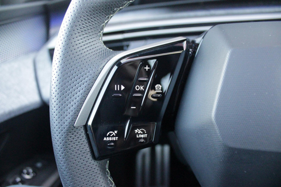 Peugeot E-5008 LAUNCH EDITION GT 325PK Dual Motor 73 kWh | PANORAMA SCHUIF / KANTELDAK | LEDEREN BEKLEDING NAPPA | ELEKTRISCH VERSTELBARE VOOR STOELEN, MET GEHEUGENFUNCTIE OP BESTUURDERSSTOEL | STOEL VERWARMING | STOEL MASAGE | ACHTERBANK VERWARMING | STUUR VERWARMING | WARMTE POMP | ALARM SYSTEEM | DRAADLOOS APPLE CARPLAY / ANDROID AUTO | DRAADLOZE TELEFOONLADER | VISIOPARK 360° HD CAMERA'S | DRIVE ASSIST 2.0 SEMI-AUTONOOMRIJDEN | SFEER VERLICHTING | DRAADLOZE TELEFOONLADER | ADAPTIVE CRUISE CONTROL | DODEHOEK DETECTIE | 7-PERSOONS |