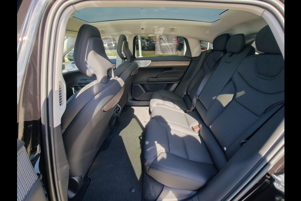 Volvo ES90 Single Motor Extended Range Ultra 92 kWh | Climate | Pilot Assist | B&W | 22"LMV | Getint glas |