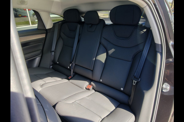 Volvo ES90 Single Motor Extended Range Ultra 92 kWh | Climate | Pilot Assist | B&W | 22"LMV | Getint glas |