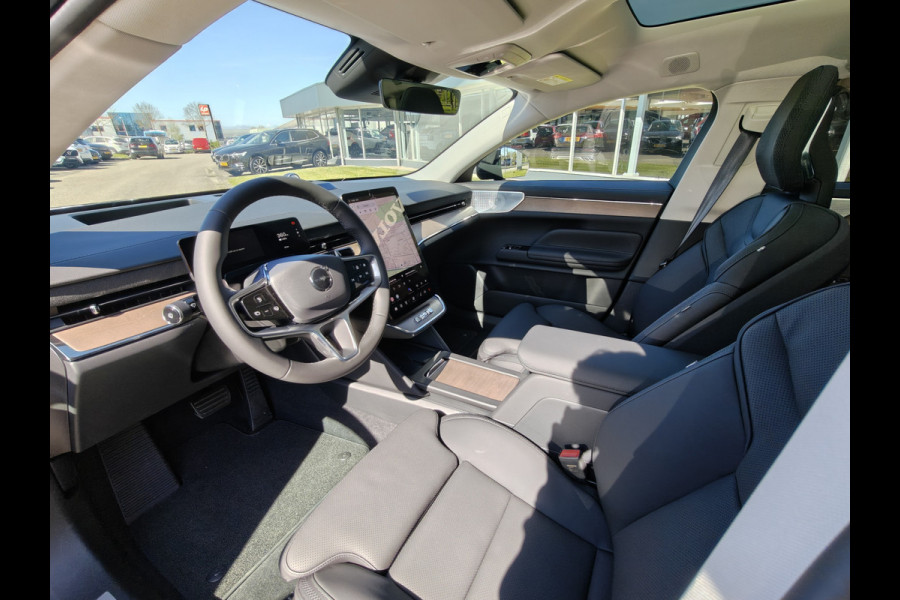Volvo ES90 Single Motor Extended Range Ultra 92 kWh | Climate | Pilot Assist | B&W | 22"LMV | Getint glas |