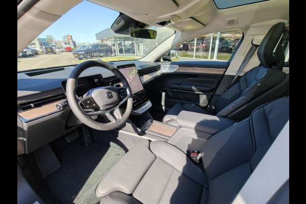 Volvo ES90 Single Motor Extended Range Ultra 92 kWh | Climate | Pilot Assist | B&W | 22"LMV | Getint glas |