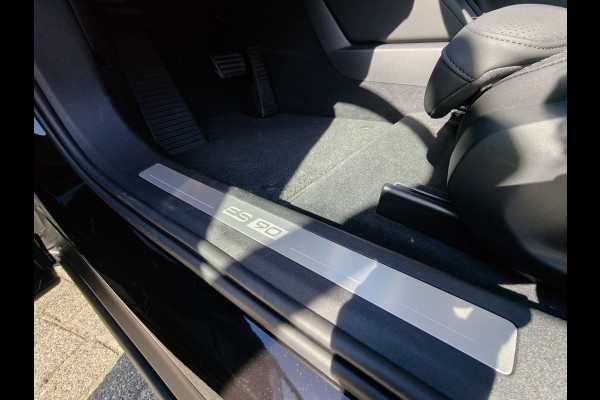 Volvo ES90 Single Motor Extended Range Ultra 92 kWh | Climate | Pilot Assist | B&W | 22"LMV | Getint glas |