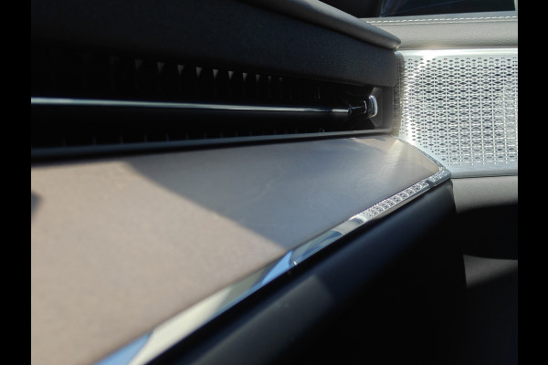 Volvo ES90 Single Motor Extended Range Ultra 92 kWh | Climate | Pilot Assist | B&W | 22"LMV | Getint glas |