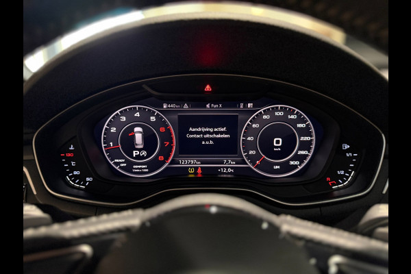 Audi A4 Avant 2.0 TFSI Sport|S line|Pano|Keyless|Massage|Black Edition|Camera