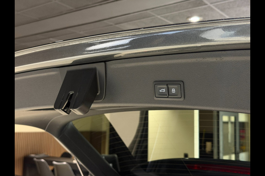 Audi A4 Avant 2.0 TFSI Sport|S line|Pano|Keyless|Massage|Black Edition|Camera