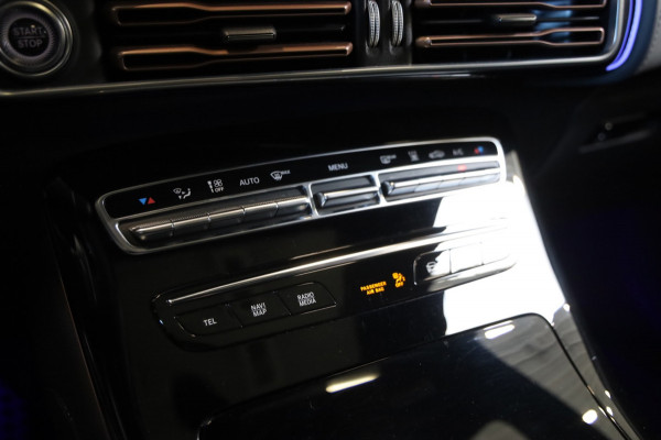 Mercedes-Benz EQC 400 4MATIC AMG 80 kWh NAP HEAD-UP 360 Camera BLIS BURMS TREKHAAK Schuifldak LEASE V/A € 223,- P.M. INRUIL MOG