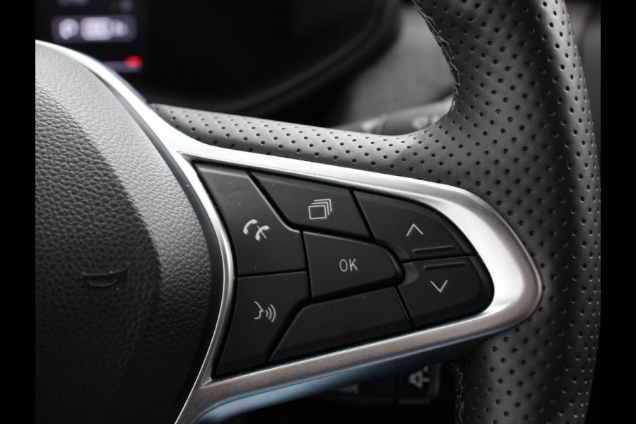 Renault Clio 1.0 TCe 90 Evolution Climate control Cruise control Camera Parkeersensoren achter Verwarmde voorstoelen Stuurverwarming LED Trekhaak Apple Carplay/ Android Auto