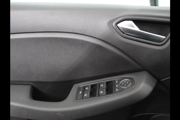 Renault Clio 1.0 TCe 90 Evolution Climate control Cruise control Camera Parkeersensoren achter Verwarmde voorstoelen Stuurverwarming LED Trekhaak Apple Carplay/ Android Auto